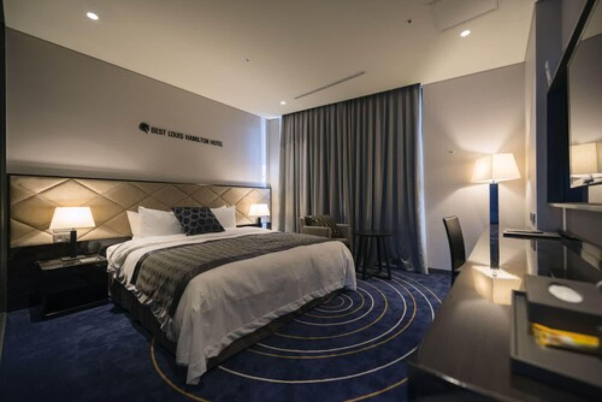 Best Louis Hamilton Hotel Чханвон Экстерьер фото