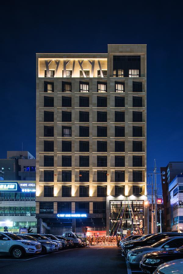 Best Louis Hamilton Hotel Чханвон Экстерьер фото