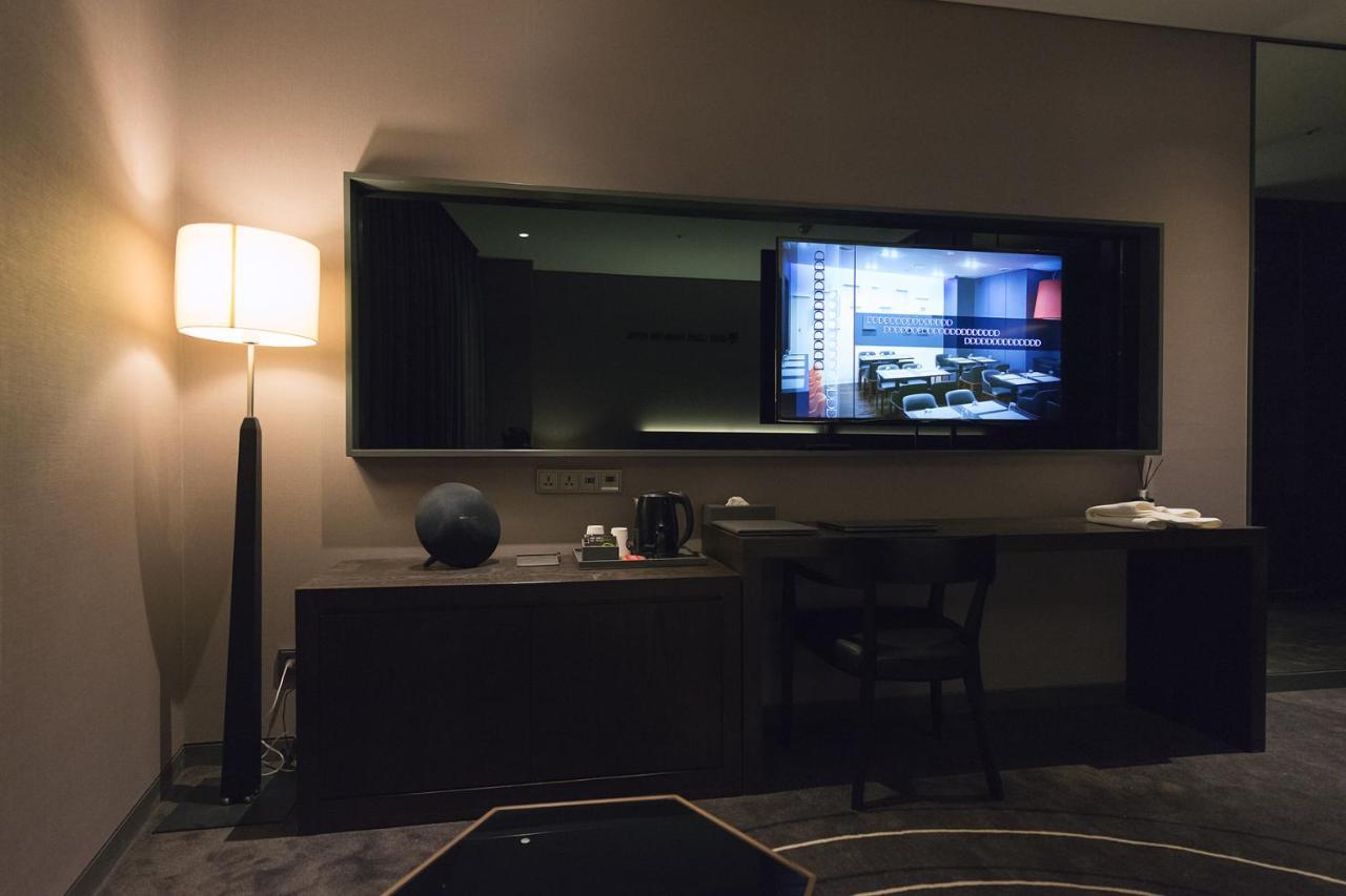Best Louis Hamilton Hotel Чханвон Экстерьер фото
